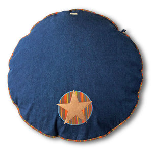 Hundebett rund aus Jeans Stoff Dunkelblau mit Stern aus veganem Leder in Kupfer und Cord für kleine und mittelgroße Hunde